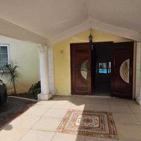 Ground Floor Apartment Near 佩雷贝勒 外观 照片